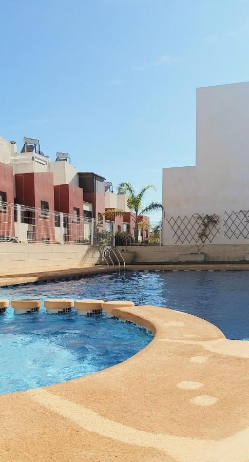 Modern Townhouse In Torrevieja, Costa Blanca Apartment Екстериор снимка